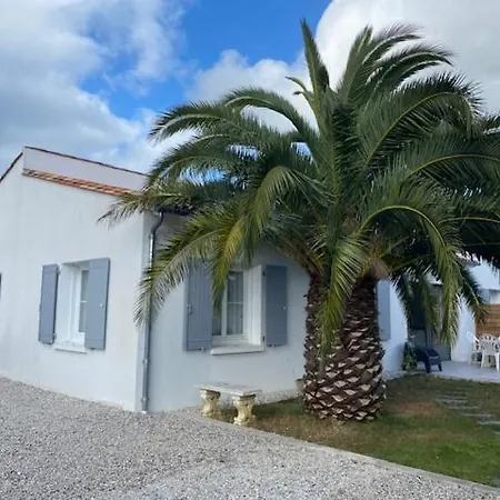 Le 8 Sous Le Vent Villa